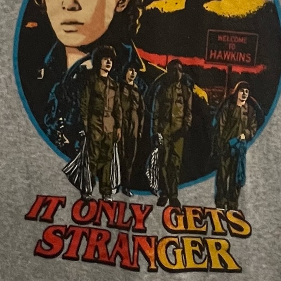 STRANGER THINGS It Only Gets Stranger Graphic Cotton Tee Shirt - Picture 3 of 6